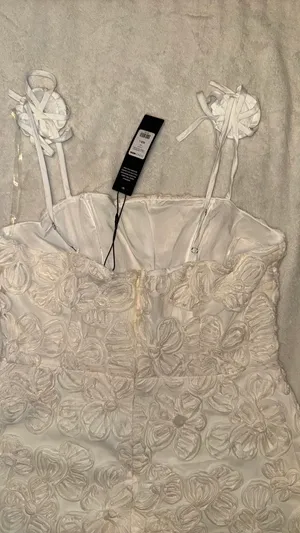FashioNova Woman’s L dress thumbnail 2
