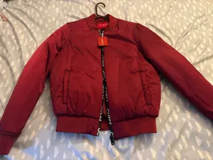 Maroon guess bomber jacket  thumbnail 2