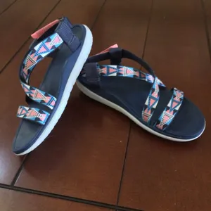 Teva Terra float livia navy sandals size 7 thumbnail 3