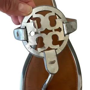 Tory Burch Miller Metallic‎ Silver Sandals Size 7 thumbnail 11