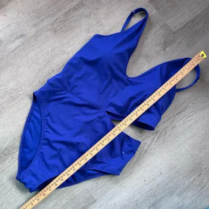 Fabletics One Piece Cutout Swim Suit Women’s XL Blue Summer Beach Vacation thumbnail 5