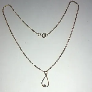 Vintage Gold Tone Dainty Rhinestone Teardrop Pendant Necklace thumbnail 4