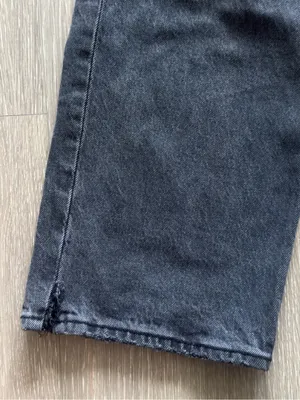 Abercrombie & Fitch Baggy Low Rise Jeans Gray Size 24 Short Distressed Hem thumbnail 12