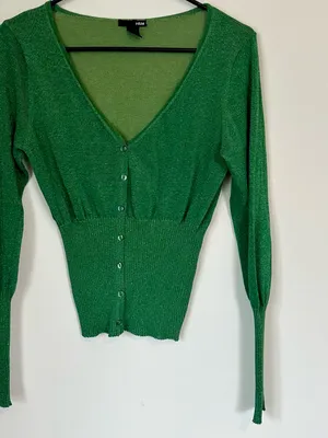 H&M Metallic Green V-Neck Button Cardigan Sweater - Size: Medium thumbnail 7