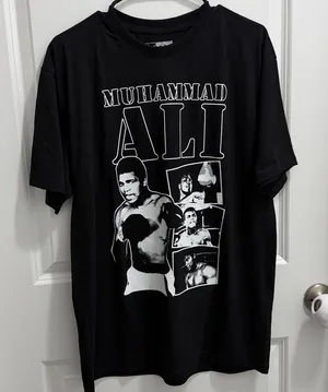 Muhammad Ali Black Tshirt Size Large Unisex thumbnail 1