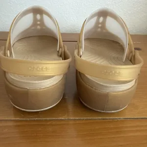 Crocs Isabella Clogs Womens Sz 7 Dark Gold Cutout Comfort Casual Mary Jane Shoes thumbnail 5