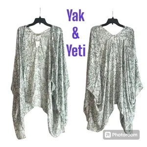NWT Yak & Yeti Green Floral Thin Shawl Cardigan One Size thumbnail 2