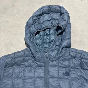 The North Face ThermoBall Hooded Puffer Jacket Women's XL Blue Insulated Coat thumbnail 2