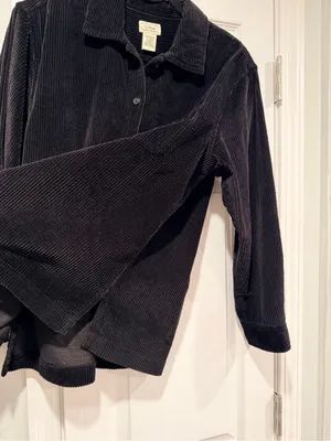 L.L.Bean Size M Petite Black Corduroy Cotton Button Front Shirt Jacket Shacket thumbnail 2