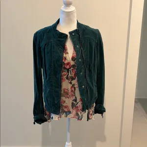 NWT Evereve Allison Joy Kristy Ruffle Top Sz M thumbnail 5