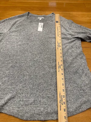 Maurices gray long open sleeve with bows tops size xlarge. thumbnail 4