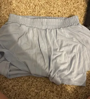 Butterfly Shorts Amazon thumbnail 1