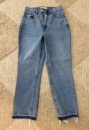 Abercrombie Jeans Ultra High-Rise Ankle Straight Curve Love thumbnail 2