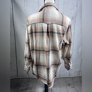 Old Navy Boyfriend Shirt Button Down Women’s Sz L Flannel Beige Cream Plaid thumbnail 3