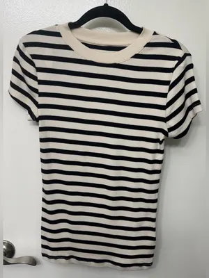 EUC A New Day Striped Short Sleeve Top | Casual Everyday Women's Tee thumbnail 1