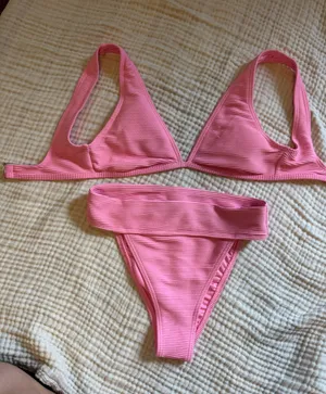 Billabong Swimsuit thumbnail 1