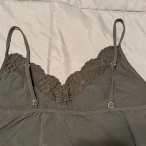 Casual Corner Charcoal Lace Cami Top (L) Gray Size L thumbnail 6