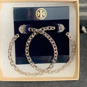 Tory Burch TB Dangle Hoop Earrings Silver Colored Bohemian Retro Brand New thumbnail 1