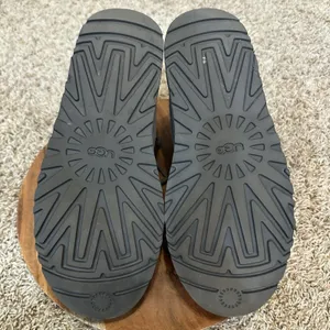 UGG Neumel Charcoal Gray Suede Chukka Ankle Boots Womens Size 10 Lace Up Booties thumbnail 8