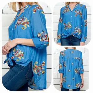 EUC Fig and Flower Roll Tab Sleeve Embroidered Floral Blouse Sz.‎ M Cornflower thumbnail 2