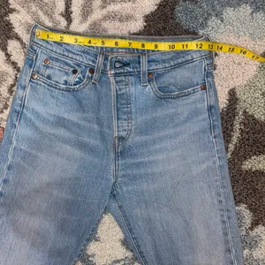 LEVI’S wedgie style jeans size 26 thumbnail 5