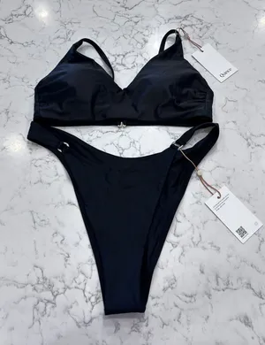 NWT Quince Black Italian V Neck Bikini To o & High Rise Ring Bottom Set Large thumbnail 1