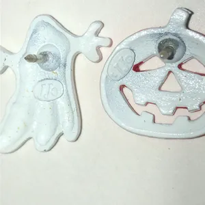 Halloween Costume Accessories Set - Black Bat & Orange Pumpkin Pins thumbnail 6