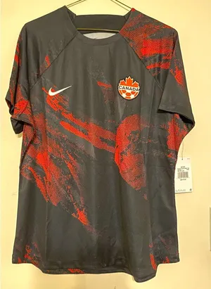 NWT Women's Nike Dri-Fit Canada Short‎ Sleeve Pre-Match Top Size Large Red Black thumbnail 1