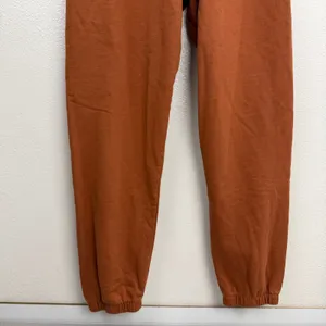 Boys Lie Sweatpants Womens Small Orange Play Devils Advocate Graphic Joggers thumbnail 3
