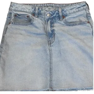 American Eagle Light Wash Denim Mini Skirt Raw Hem Blue Size 6 thumbnail 3