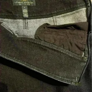 Lauren Ralph Lauren Pencil Denim Skirt with Zipped Pockets. Size 4. thumbnail 5