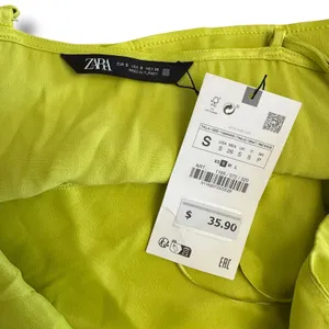 Zara NWT Satin Cropped Cowl‎ Neck Top Womens Size S Neon Green thumbnail 2