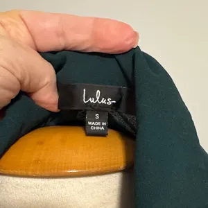 💜Lulu's Deep Green Button-Down Shirt thumbnail 2