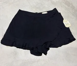 Altar’d state NWT Black Ruffled Skort large MSRP$60 thumbnail 1