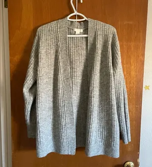 Gray cardigan thumbnail 1