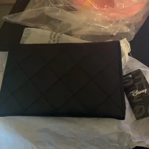 MWT Disney quilted long wallet‎ thumbnail 5