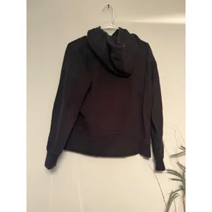 Lululemon‎ Pullover Hoodie Black Size 8 Kangaroo Pocket thumbnail 3