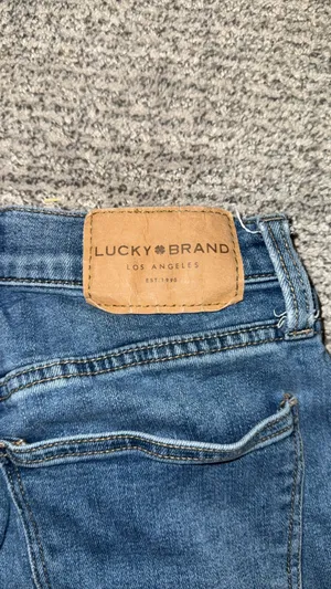 Lucky Brand Skinny Jeans thumbnail 3