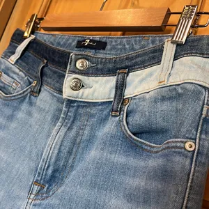 7 For All Mankind jeans high waisted, 2 tone crop jeans- y2k thumbnail 4