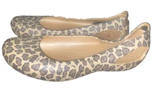 Crocs slip on leopard print size 8 thumbnail 1