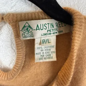 Vintage Cashmere Academia Eclectic Grandma Austin Reed Petite Camel Sweater‎ VTG thumbnail 3