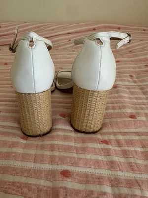 Kelly & Katie Caital Sandal Size 8 White Ankle Strap Block Heel thumbnail 4
