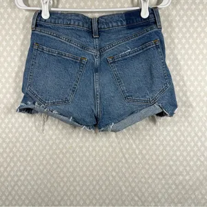Abercrombie & Fitch High Rise The Mom‎ Shorts thumbnail 3