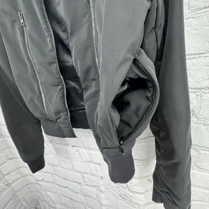 ALO Yoga Jacket S Black Off Duty Bomber Down Filled Puffer Athleisure Classic thumbnail 9