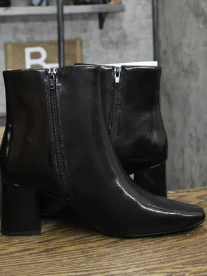 NWT Journee Collection Foam Haylinn Heeled Booties Black Patent Upper 9.5M thumbnail 7