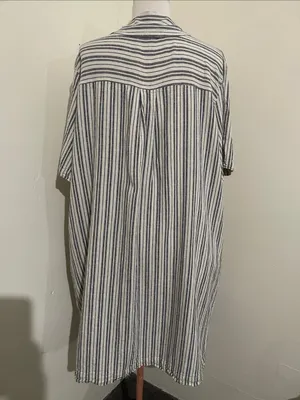 Universal Threads Striped Button-Front Mini Dress in Gray and White thumbnail 6