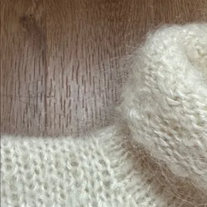 Vintage Ellen Tracy‎ Cream and Tan Roll Turtleneck Sweater thumbnail 4