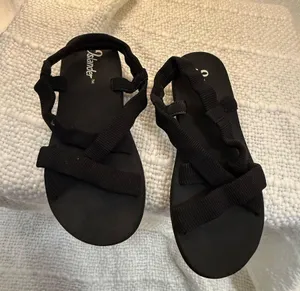 Islander Black Women's Sandals Size 5.5 thumbnail 1