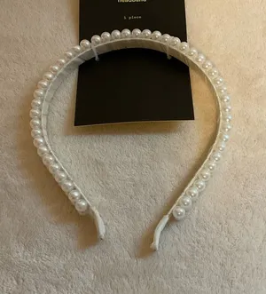 art class White Pearl-Studded Headband thumbnail 1