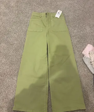 Green Pants thumbnail 1